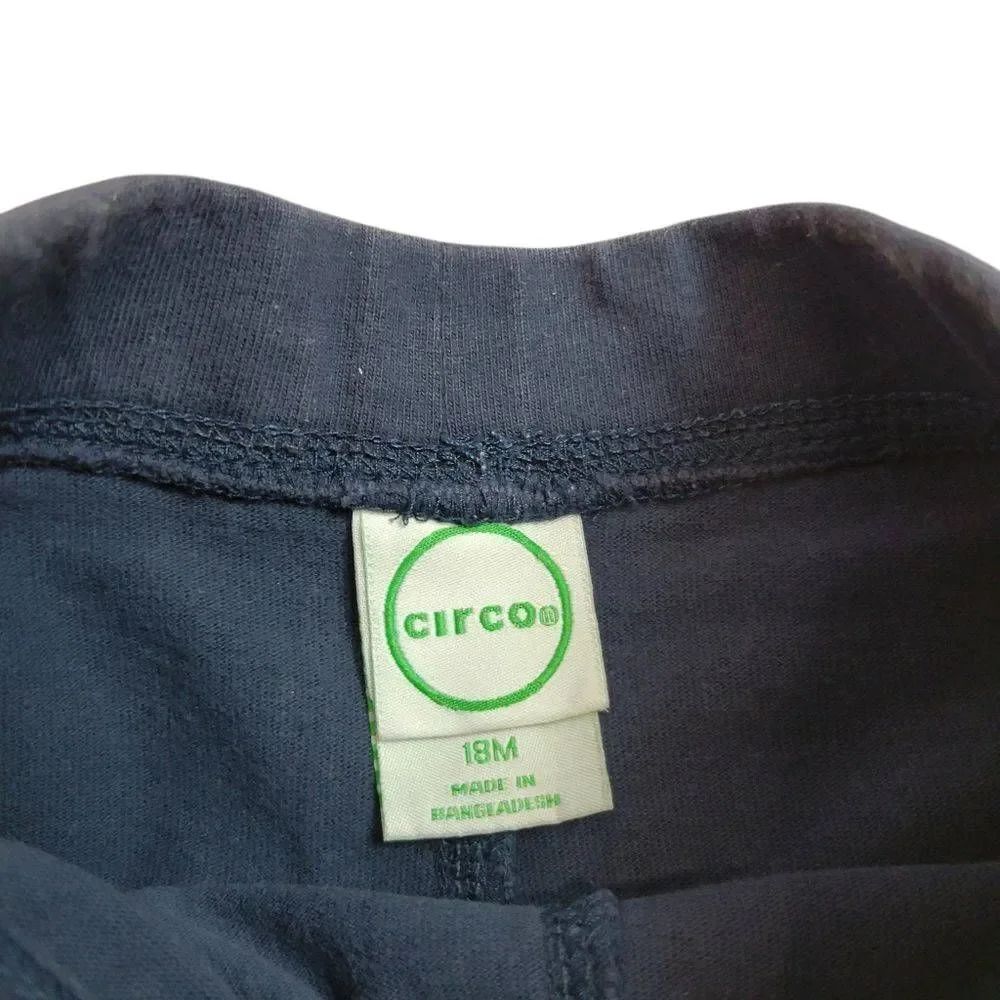 Circo shorts 18mo - Picture 2 of 3
